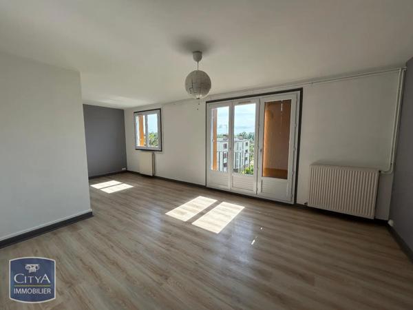 Appartement à louer 4 pièces 77.11m² Decize (58300)