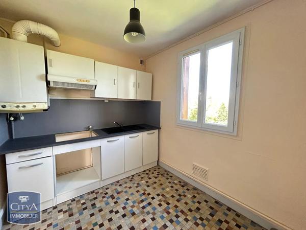 Appartement à louer 4 pièces 77.11m² Decize (58300)
