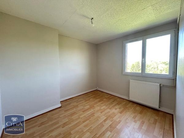 Appartement à louer 4 pièces 77.11m² Decize (58300)