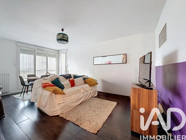 Location appartement 4 pièces 82 m² Chilly-Mazarin