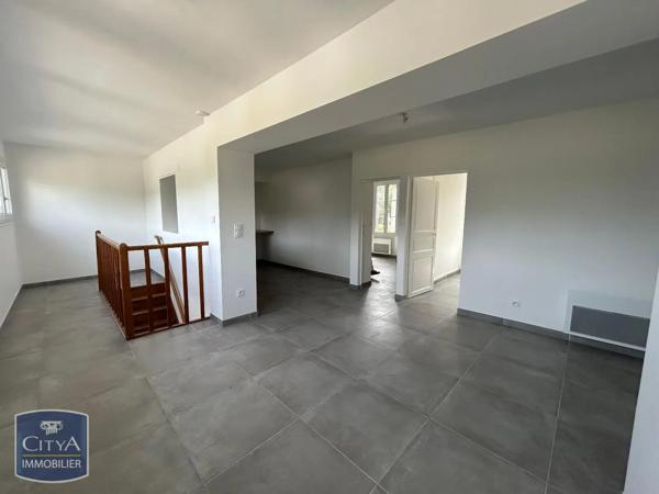 Appartement à louer 3 pièces 60.4m² Saumur (49400)