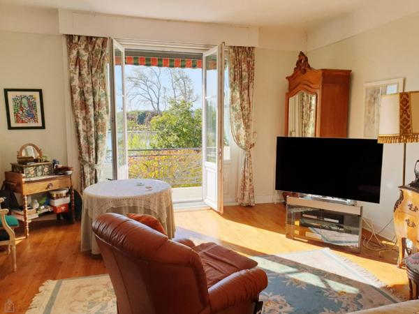 DEMEURE DE PRESTIGE SUR LES BORDS DE RIVES DE L'ALLIER