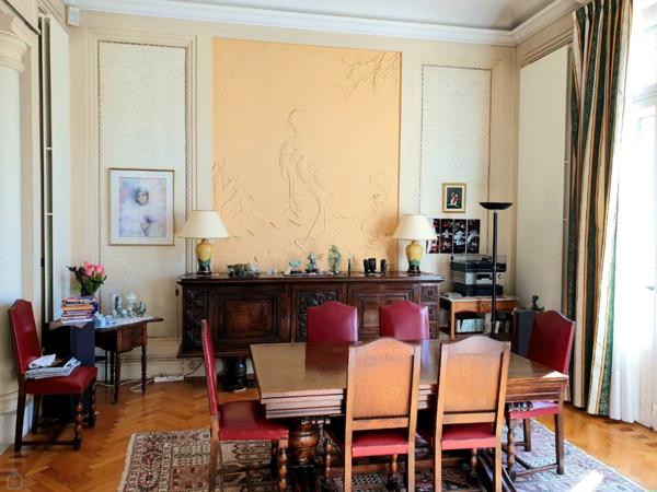 DEMEURE DE PRESTIGE SUR LES BORDS DE RIVES DE L'ALLIER