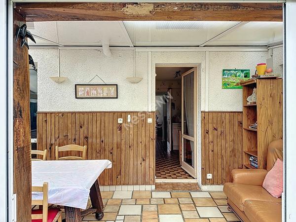 Charmante Maison à Vendre à Poitiers - 4 Chambres et Terrain Clos !