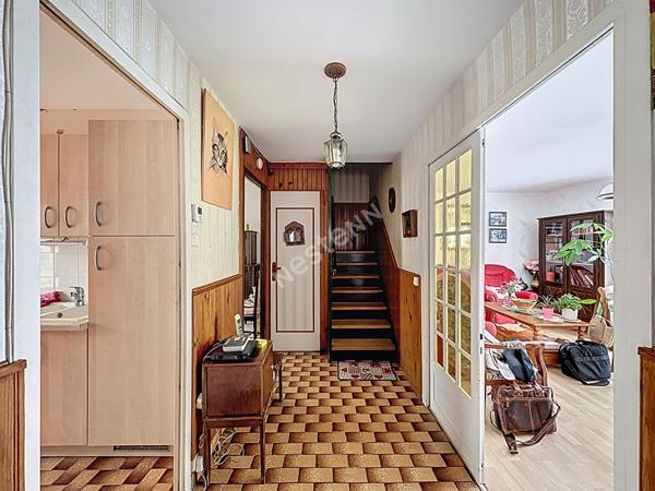 Charmante Maison à Vendre à Poitiers - 4 Chambres et Terrain Clos !