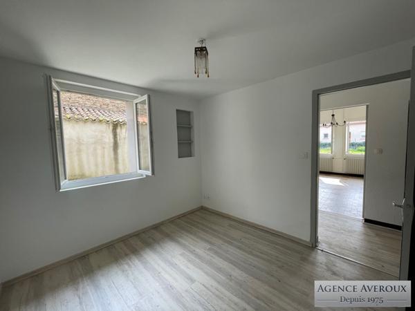 APPARTEMENT DE PLAIN PIED AVEC JARDIN ET GARAGE Bram (11150)
