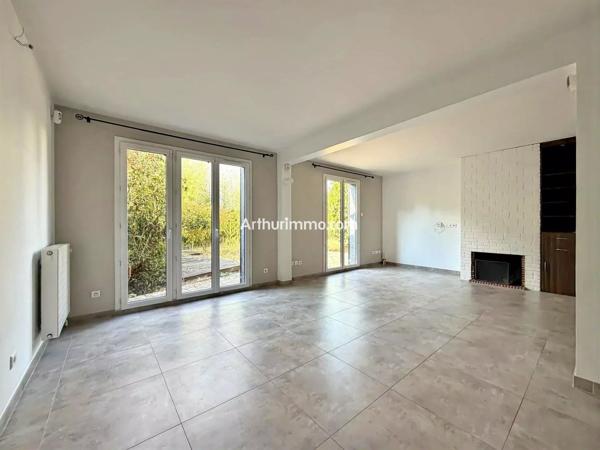 Vente                                                      Maison
                        
                     6 pièces                      130 m2                     à Sucy-en-Brie