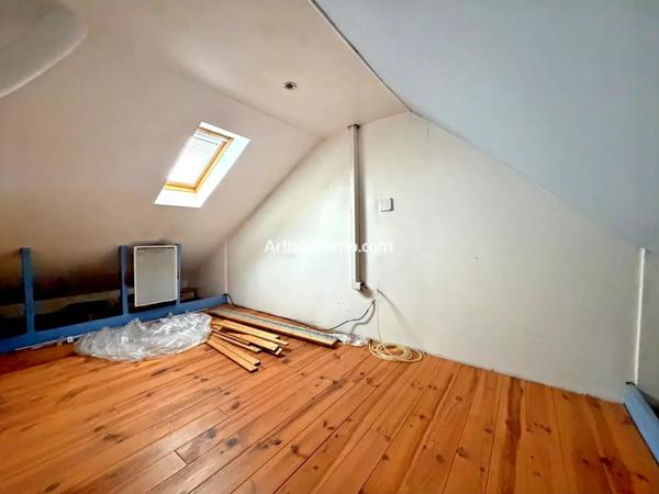 Vente                                                      Maison
                        
                     6 pièces                      130 m2                     à Sucy-en-Brie