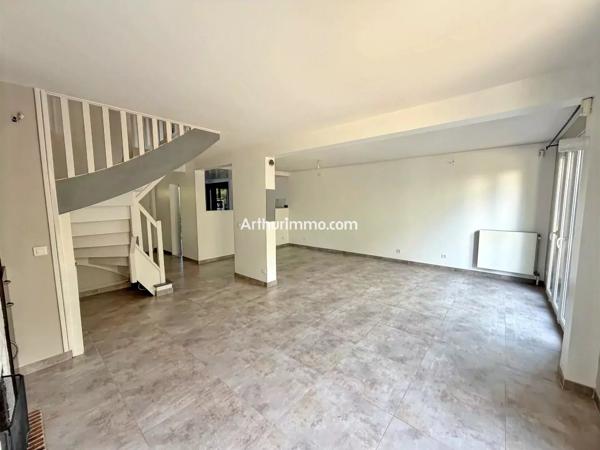 Vente                                                      Maison
                        
                     6 pièces                      130 m2                     à Sucy-en-Brie