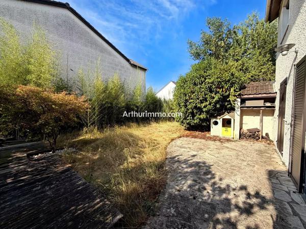Vente                                                      Maison
                        
                     6 pièces                      130 m2                     à Sucy-en-Brie