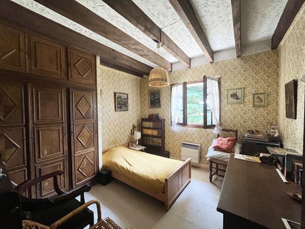 Pavillon de plain-pied sur 1871 m² de terrain !