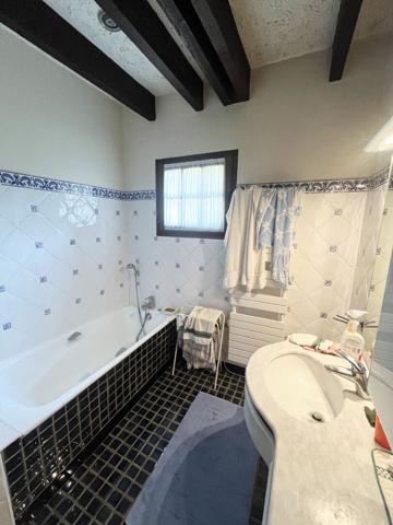 Pavillon de plain-pied sur 1871 m² de terrain !