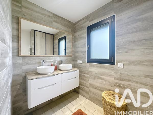 Maison à vendre 5 pièces 143 m² Airvault