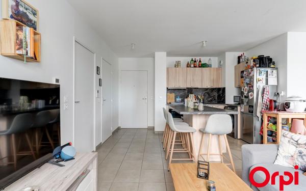 Appartement à vendre    2 pièces • 44,05 m2 Vénissieux