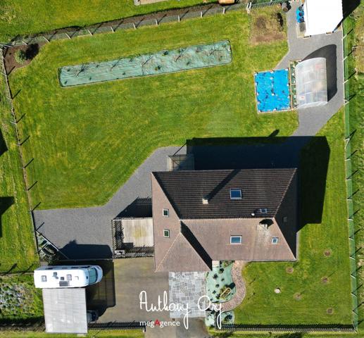 Maison à VIRE NORMANDIE, 14500 - 8 pièces 218m²