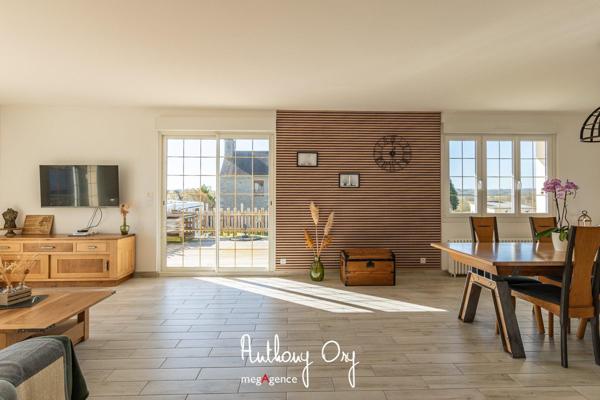 Maison à VIRE NORMANDIE, 14500 - 8 pièces 218m²