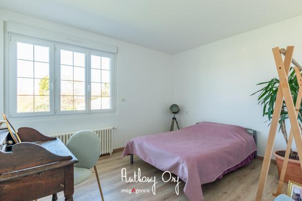 Maison à VIRE NORMANDIE, 14500 - 8 pièces 218m²