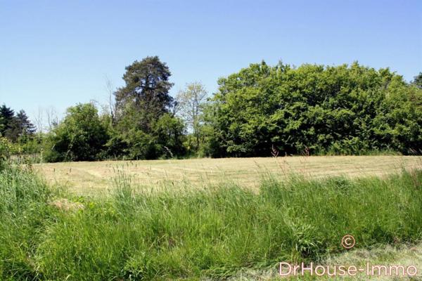 Terrain à vendre de 1 970 m²