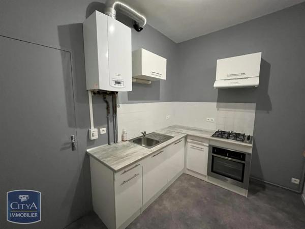 Appartement à louer 3 pièces 80.92m² Saint-Léonard-de-Noblat (87400)