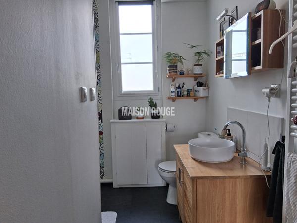 Appartement à vendre 6 pièces, 126 m2, centre-ville Rennes, très bon état. Garage. Ascenseur