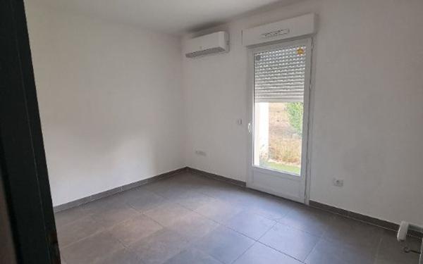 Maison à louer    2 pièces •  Saint-Martin-d'Ardèche