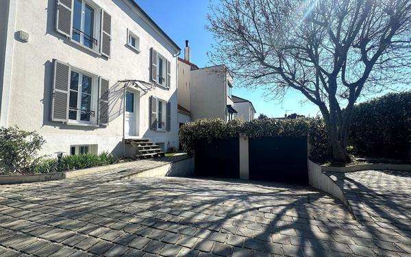 Maison à vendre    5 pièces • 176,76 m2 Le Perreux-sur-Marne
