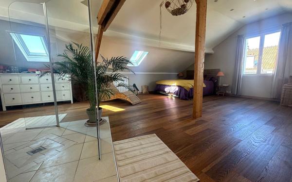 Maison à vendre    5 pièces • 176,76 m2 Le Perreux-sur-Marne