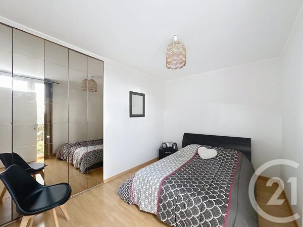 Appartement F4 à vendre  4 pièces - 66,73 m 2   THIAIS  - 94