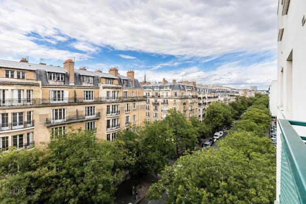 Paris 16e - T1 bis avec balcon, vue dégagée, cave, parking 34 m²