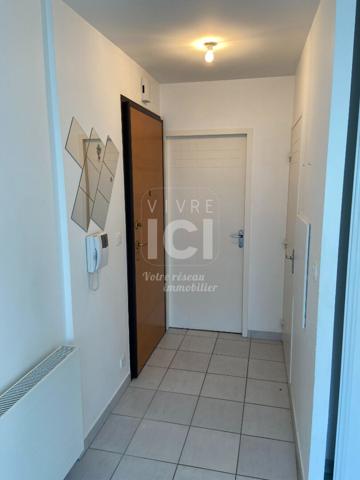 Appartement 3 Pièces à Louer Bourg De Carquefou - 60.68m²
