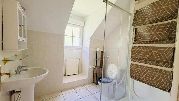 Vente                                                      Maison de village
                        
                     5 pièces                      101 m2                     à Serris