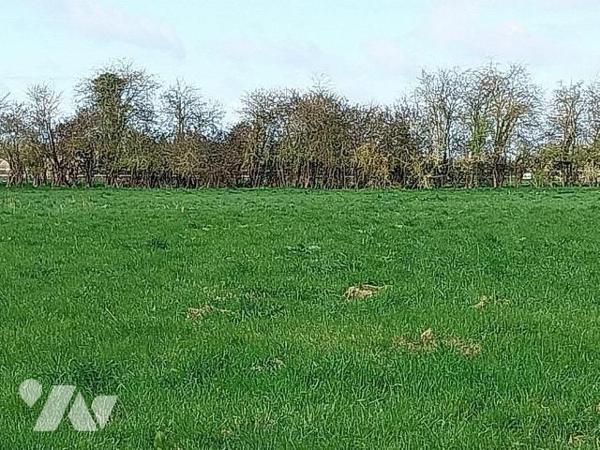 Terrain à bâtir à viabiliser de 1737 m² BARQUET