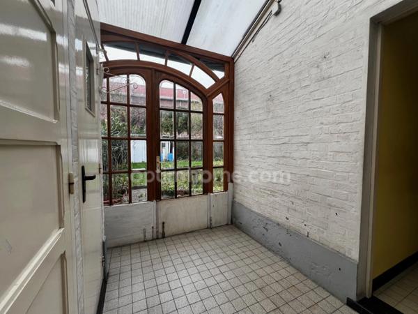 Maison semi-mitoyenne 3 chambres avec garage et jardin