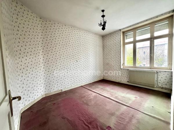 Maison semi-mitoyenne 3 chambres avec garage et jardin