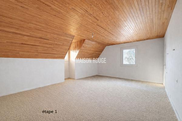 Maison de pays sur grand terrain clos, vie de plain-pied et beaux volumes
