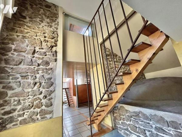 Maison La Fouillouse 9 pièces 212m²