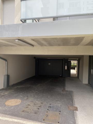 31300 Toulouse Location parking 10 m 2 - 50 € C.C (*) / Réference: M1461
