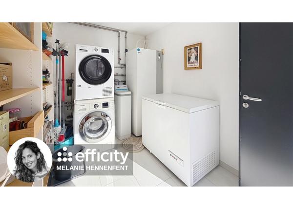 Maison
         5 pièces
        - 150 m² Bien prestige 560 000 € *