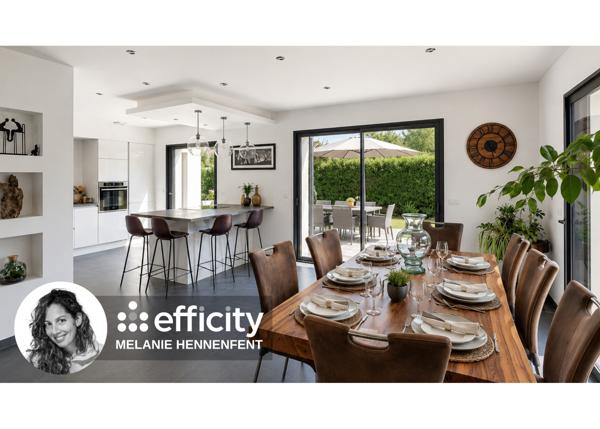 Maison
         5 pièces
        - 150 m² Bien prestige 560 000 € *