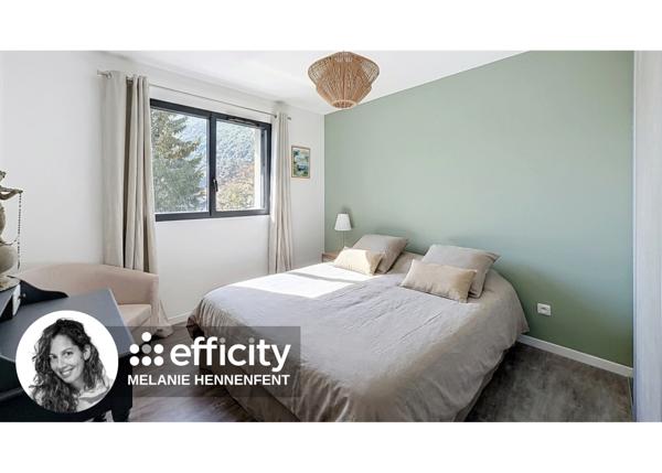 Maison
         5 pièces
        - 150 m² Bien prestige 560 000 € *