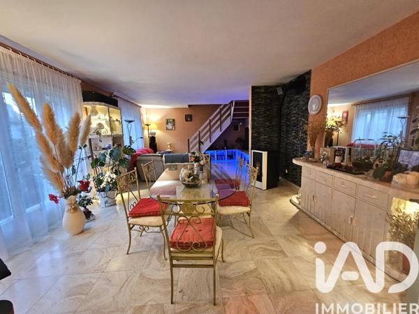 Maison à vendre 7 pièces 197 m² Montfermeil