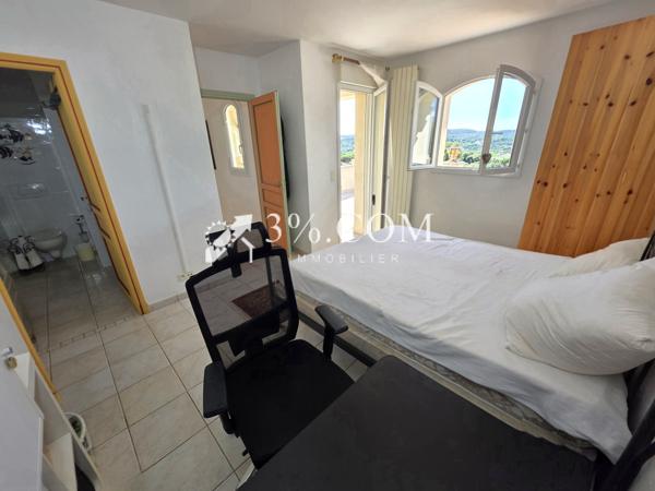 Villa 6 pièce(s) 4 chambre(s) 225 m²