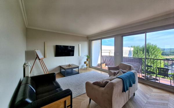 Appartement à vendre    5 pièces •  Chambourcy