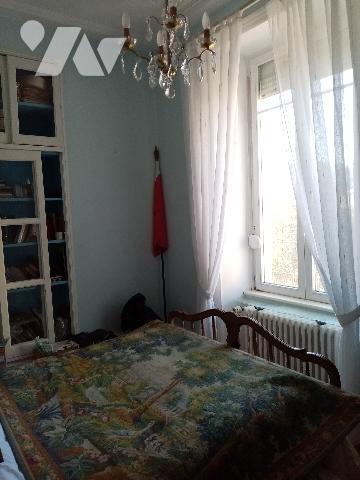 Secteur très prisé très bel appartement de caractère de 121 m² cave, parking