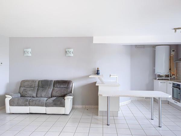 Appartement T3 avec un balcon fermé et une très belle vue