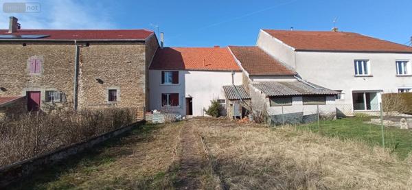 Maison à restaurer à vendre à Neuilly-l'Évêque en Haute-Marne (52360), ref : 52020-45