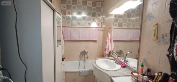 Maison à restaurer à vendre à Neuilly-l'Évêque en Haute-Marne (52360), ref : 52020-45