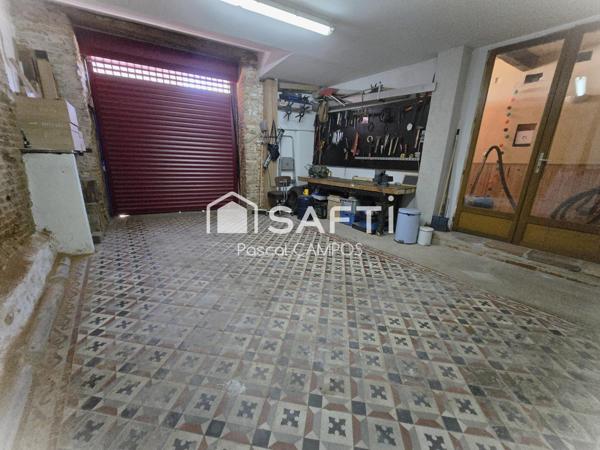 Maison de ville de 205 m² avec garage et jardin