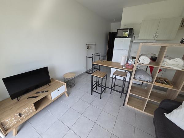 Studio avec jardinet Baduel
