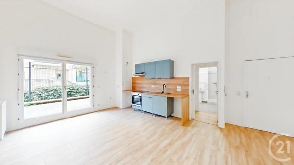 Appartement à vendre  4 pièces - 72 m 2   AUBERVILLIERS  - 93
